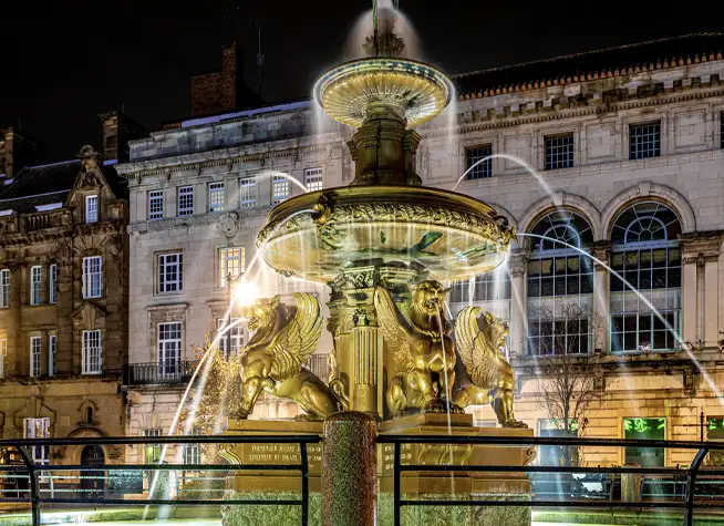 Leicester town hall square